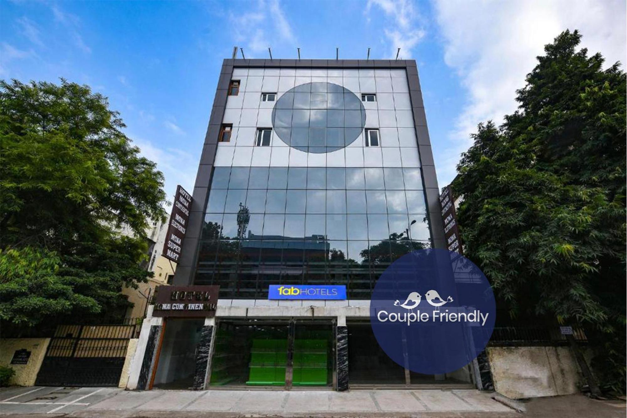 Fabhotel Mona Continental - Nr Laxmi Nagar It Hub Yeni Delhi Dış mekan fotoğraf
